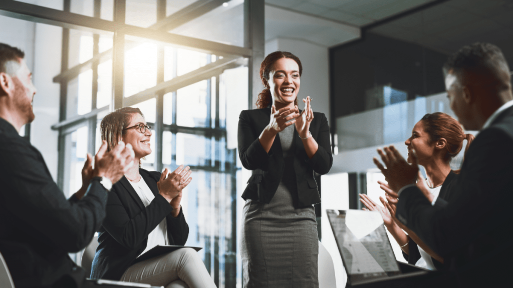 Dentalia recibe distintivo Hecho en México por parte de Secretaría de&nbsp;Economía