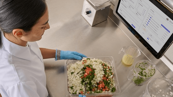 En el Día Mundial de la Inocuidad de los Alimentos, Ecolab destaca la importancia de garantizar la seguridad&nbsp;alimentaria