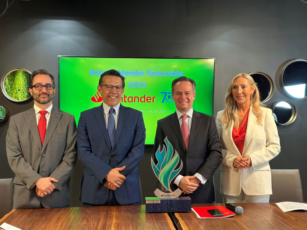 Banco Santander y FIRA lanzan Reto Santander Sostenible con premios por 1 mdp para emprendimientos en&nbsp;agro